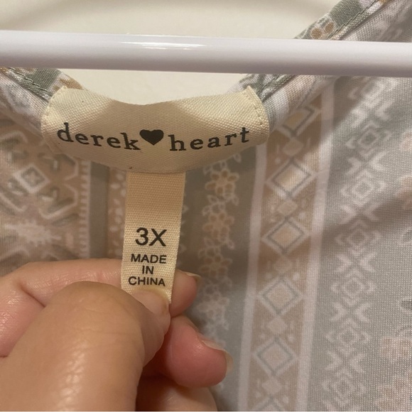 Derek Heart Asymmetrical Striped Dress in Green and Tan - Picture 6 of 8